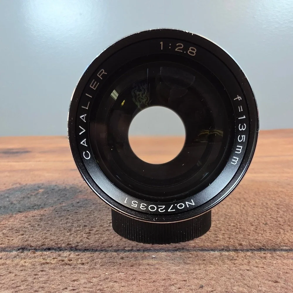Cavalier 135mm f2.8 Lens Minolta MD Mount Black Excellent Vintage Telephoto